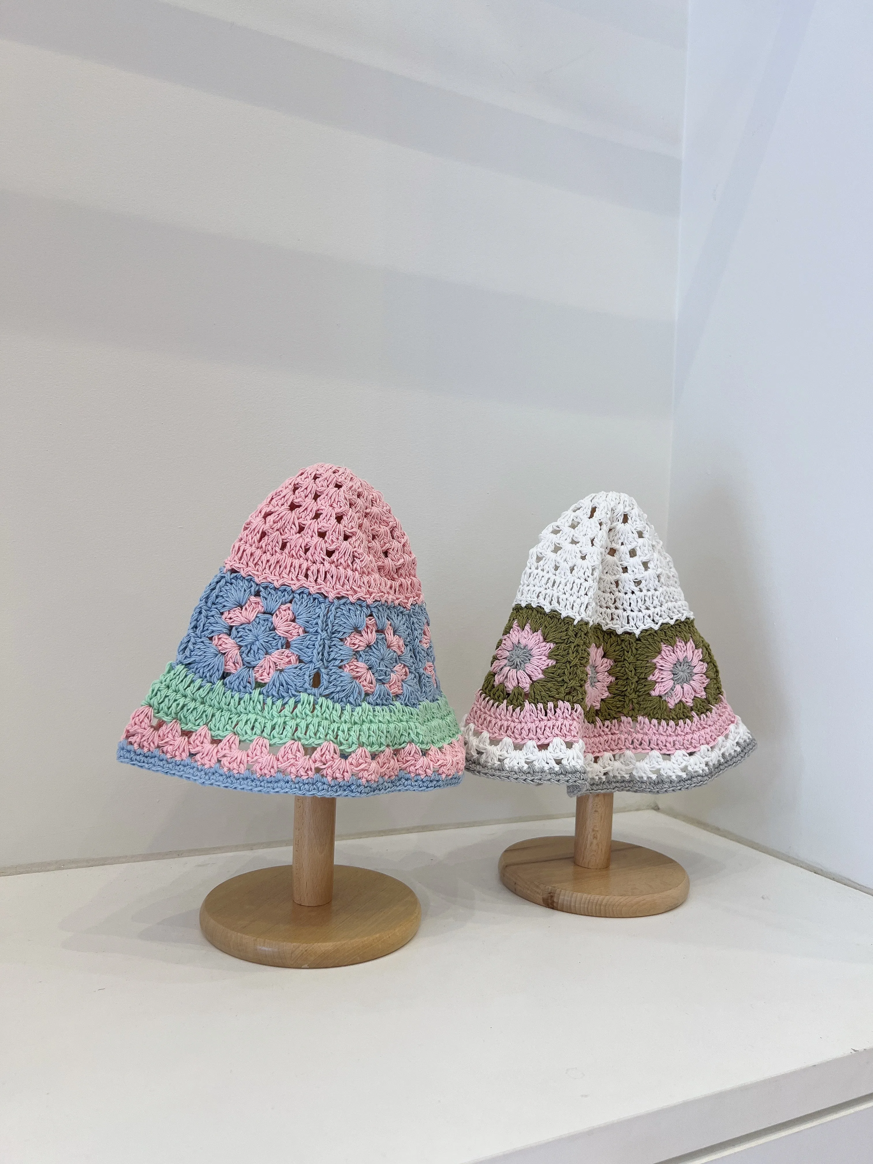 SURI Knitted bucket hat