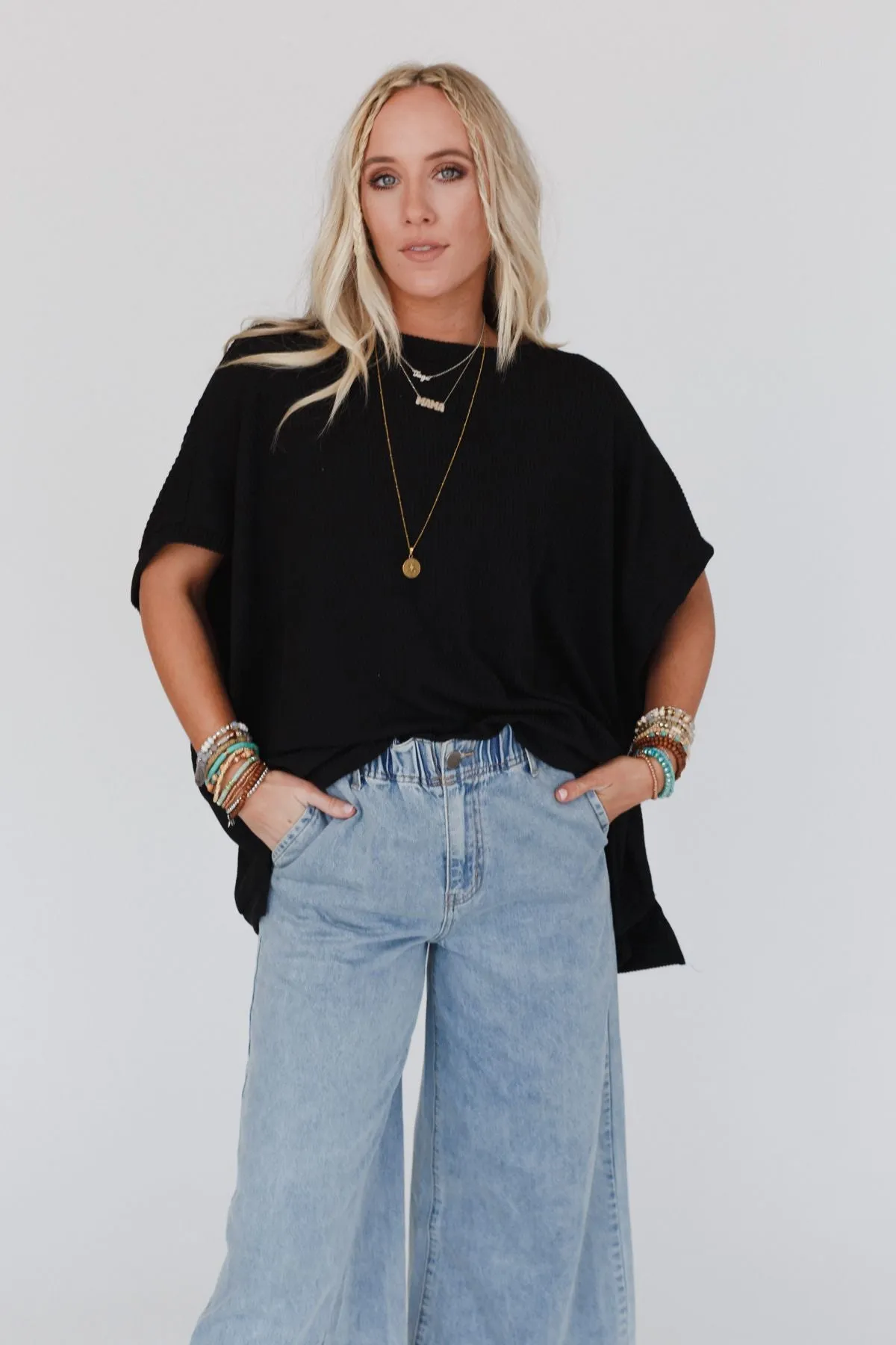 The Nest Moon Glow Texture Knit Top - Black