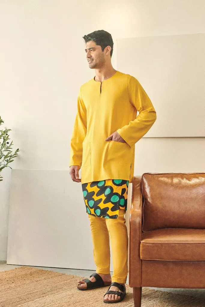 The Perfect Men Slim Fit Pants - Mustard
